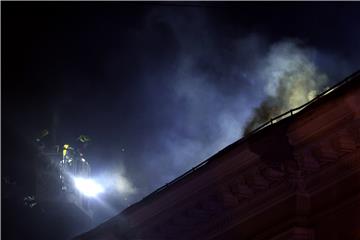 Buknuo požar krovišta u centru Zagreba