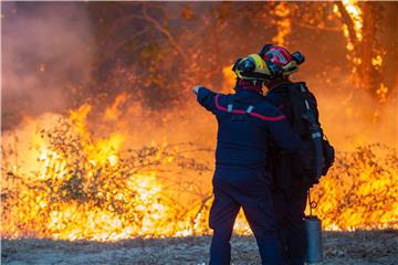 Požari u Francuskoj dolaze pod kontrolu s padom temperature