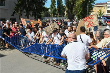 Novi Sad: Nasilni prosvjedi zbog generalnog urbanističkog plana