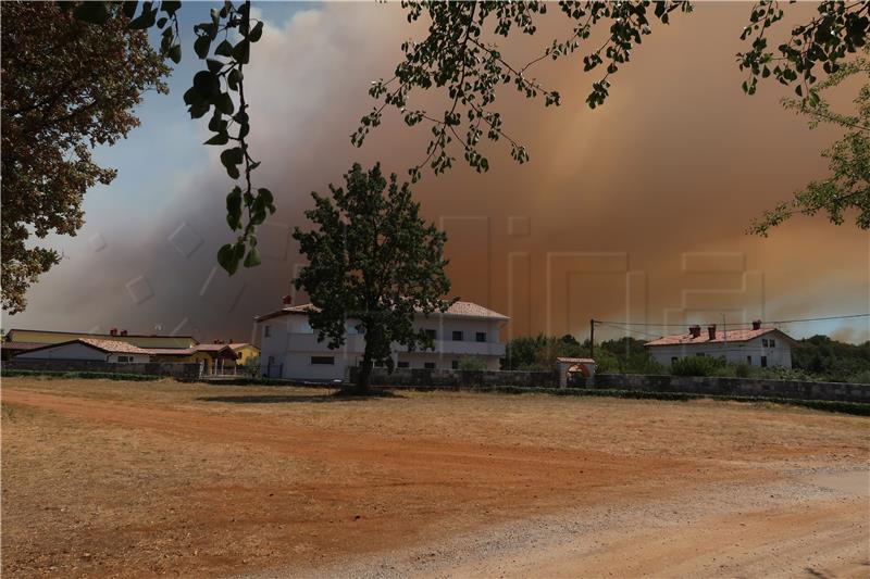 Volunteer civil protection member killed in wildfire at Italian-Slovenian border