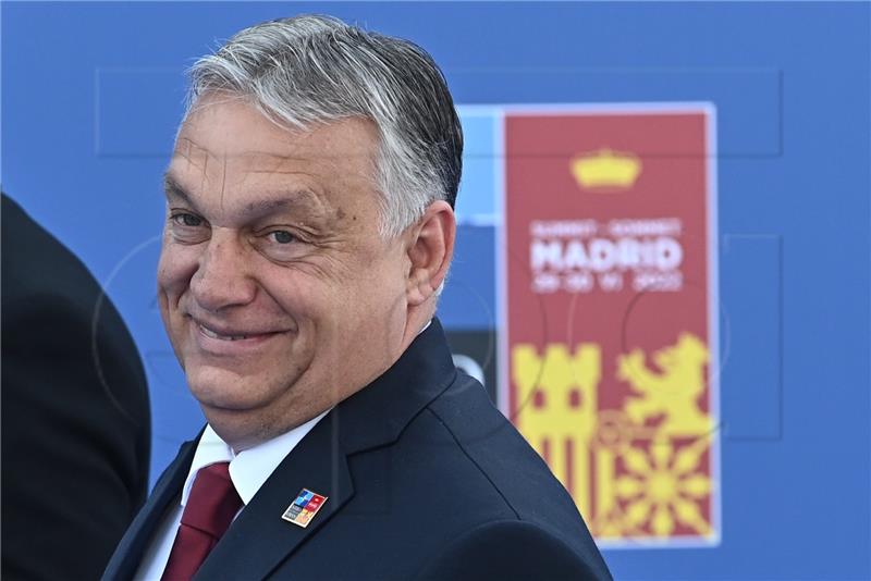 Orban traži novu strategiju EU-a prema Rusiji, kaže da su sankcije neuspješne