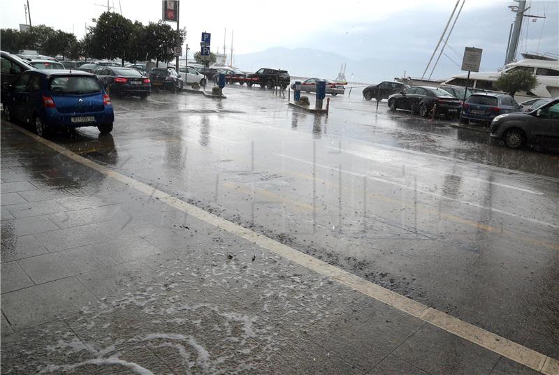 Rijeka: Stiglo osvježenje u Rijeku i na Kvarner