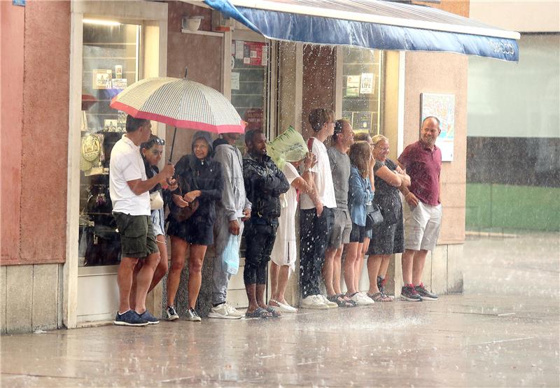 Rijeka: Stiglo osvježenje u Rijeku i na Kvarner