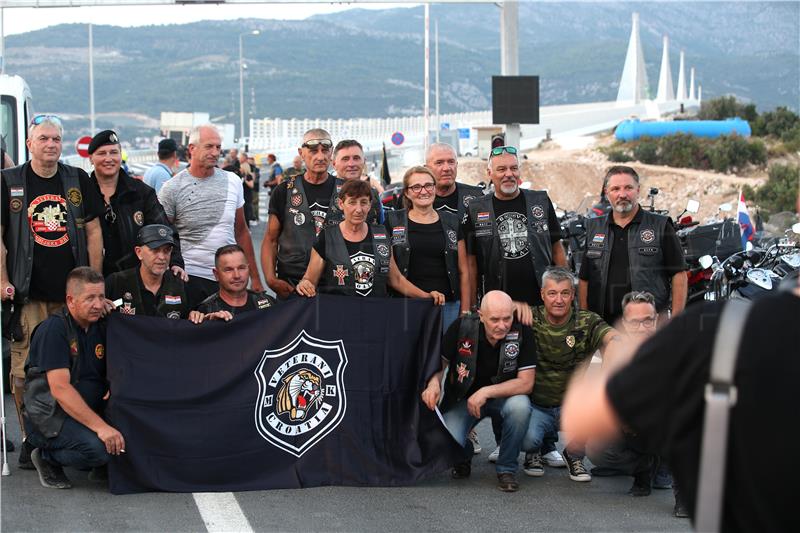 Veterani I. i IV. gardijske brigade i 163. brigade motociklima prešli Pelješki most