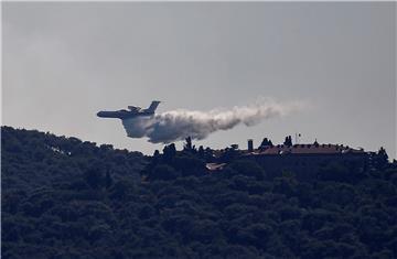 Šumski požar izbio na jugozapadu Turske blizu hotela i stambenih područja