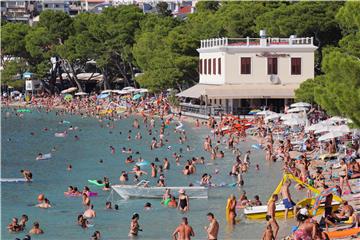 Makarske plaže zadnjeg dana srpnja