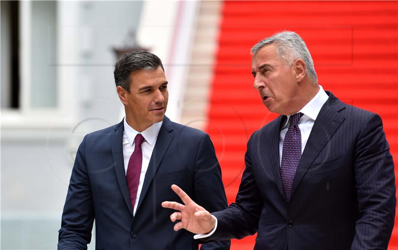 Spain's Sánchez  praises Montenegro for aligning with EU on Ukraine war