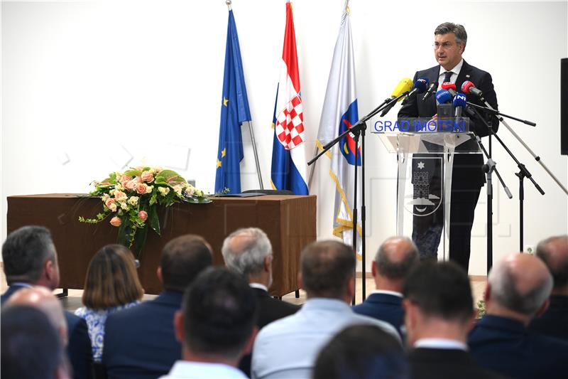 Plenković na svečanoj sjednici Gradskog vijeća Grada Imotskog