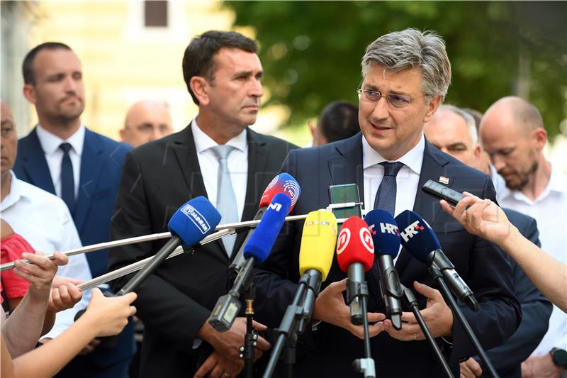 Plenković: Bude li trebalo, svaki ćemo tjedan donositi nove mjere