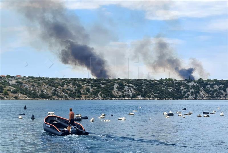 Planula dva požara na šibenskom području