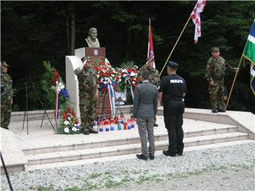 Počast Stjepanu Grgcu, najvišem časniku HV-a koji je poginuo u Oluji