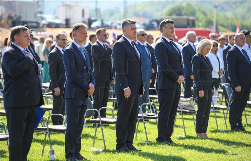 Središnja svečanost povodom Dana pobjede na stadionu NK Dinara