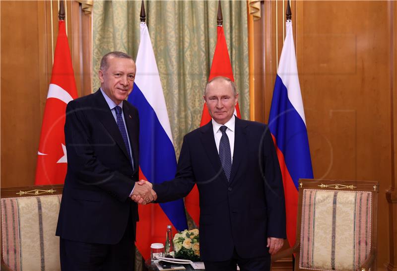 Putin i Erdogan dogovorili jačanje ekonomske i energetske suradnje - Kremlj