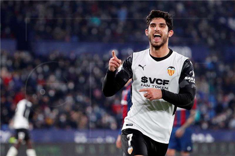 Guedes iz Valencije prešao u Wolverhampton