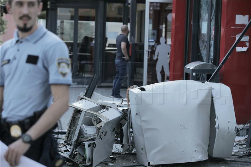 U zagrebačkom Markuševcu raznesena dva bankomata