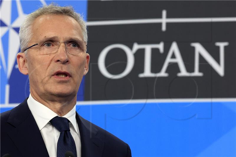 Stoltenberg: NATO preparing special set of measures to help BiH 