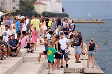 Brojni turisti na zadarskom poluotoku