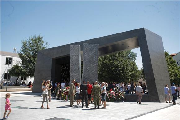 Former Serb-run concentration camp inmates mark their day