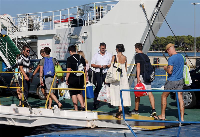 Zadar: Gužva u trajektnoj luci Gaženica