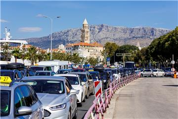 Split: Veće prometne gužve na ulasku i izlasku iz trajektne luke