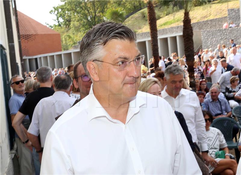 Plenković o mjerama: Vlada će ovisno o potrebama intervenirati