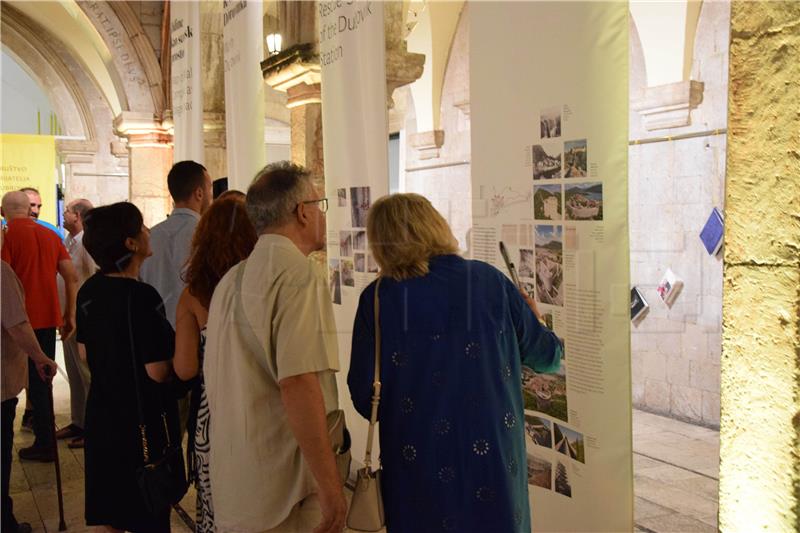 Dubrovnik: Otvorena izložba "70 godina u službi baštine"