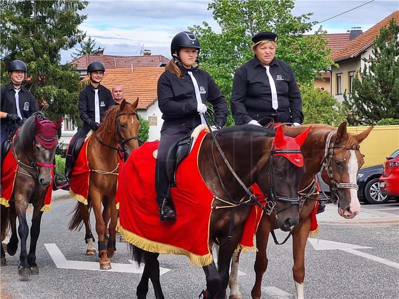 Održano 20. Vozočašće konjskih zaprega u Mariji Bistrici