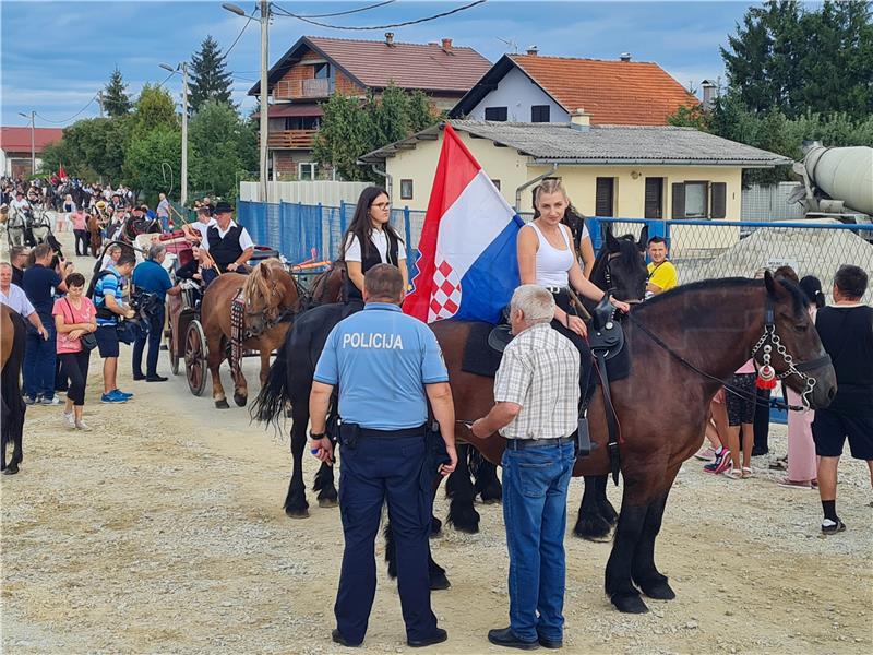 Održano 20. Vozočašće konjskih zaprega u Mariji Bistrici