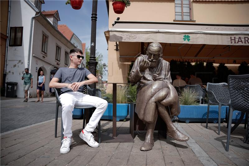 Upoznavanje s hrvatskim velikanima na novoj Sit&Meet turističkoj turi Zagrebom