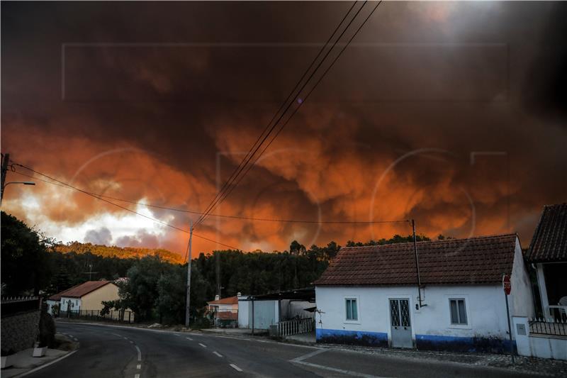 Požari i dalje bjesne Portugalom 