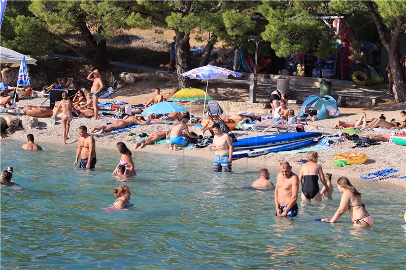 Makarske plaže krajem kolovoza