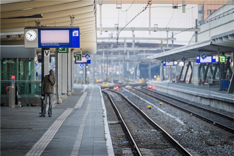 Radnici nizozemske željeznice u štrajku, traže povećanje plaća