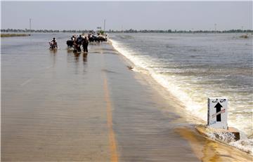 PAKISTAN FLOOD