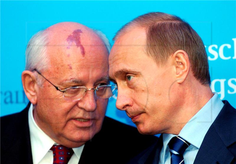 (FILE) GERMANY RUSSIA GORBACHEV OBIT