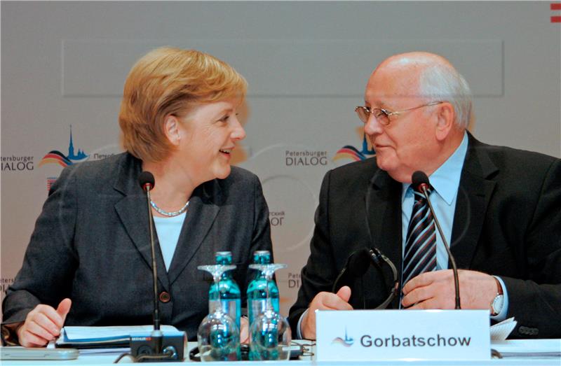 (FILE) GERMANY RUSSIA GORBACHEV OBIT