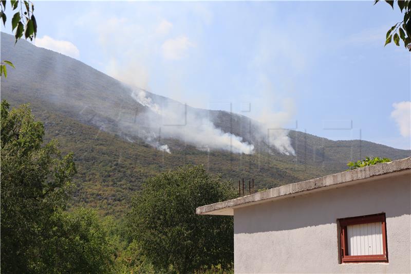 Treći dan požara na planini Matokit