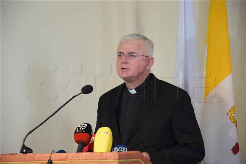 Same-sex union no reason to refuse child baptism, Rijeka archbishop says