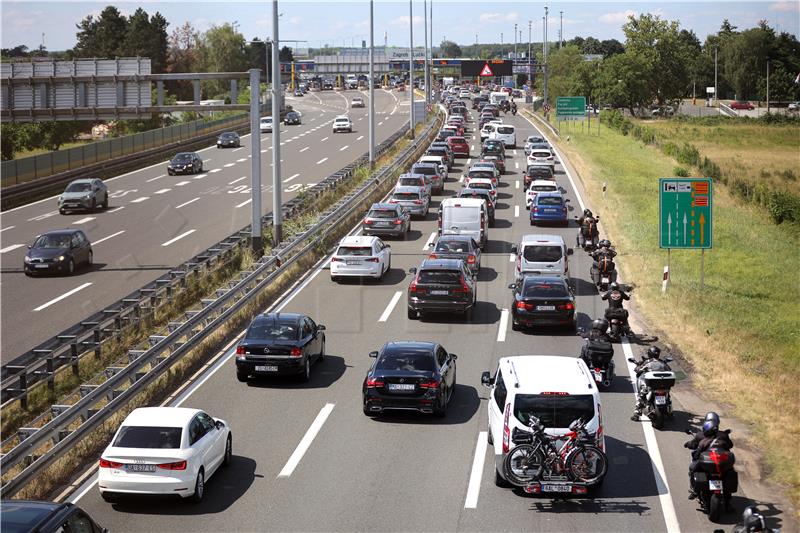 HAK: Prometna nesreća na A7, vozi se usporeno