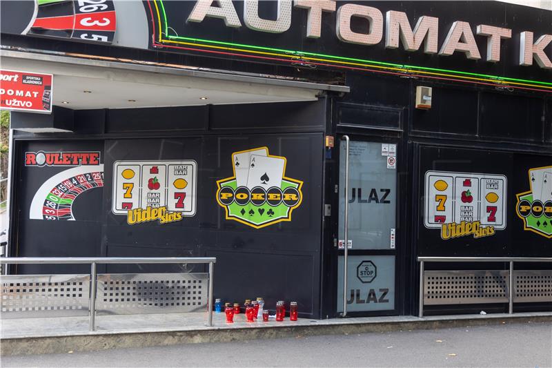 Automat klub u Lastovskoj