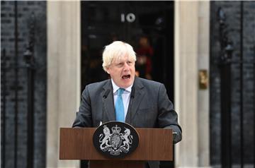 Raketni booster ili rimski diktator? Boris Johnson odlazi, za sada