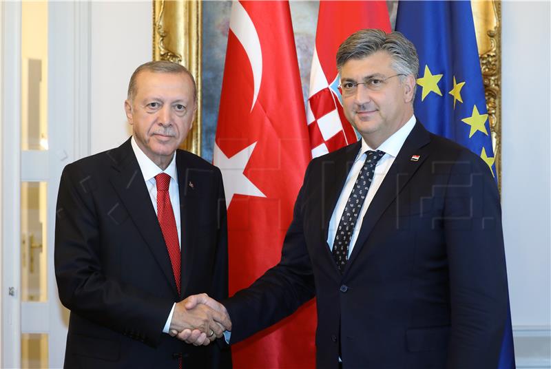 PM, Turkish president discuss bilateral cooperation, energy crisis, situation in BiH