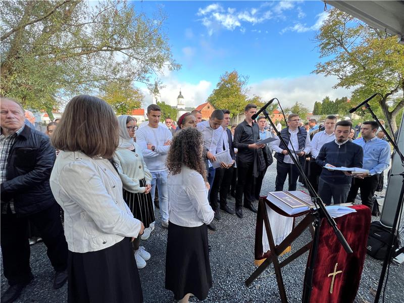 Patrijarh srpski Porfirije predvodio liturgiju u Jasenovcu