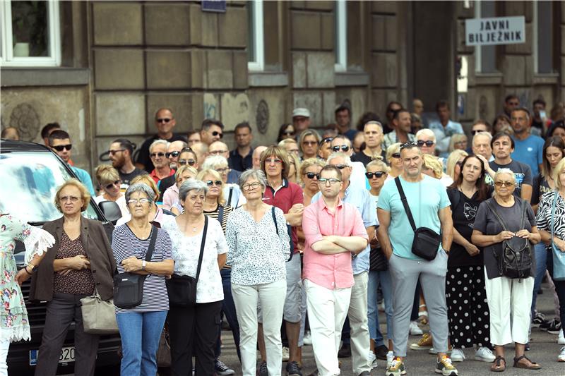 Prosvjed pokreta "Slobodni zajedno" u vezi ostavke Vlade i prijevremenih izbora