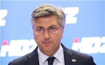 Plenković: Postoje ljudi koji nastoje na silu rušiti demokratski izabranu vlast (1)