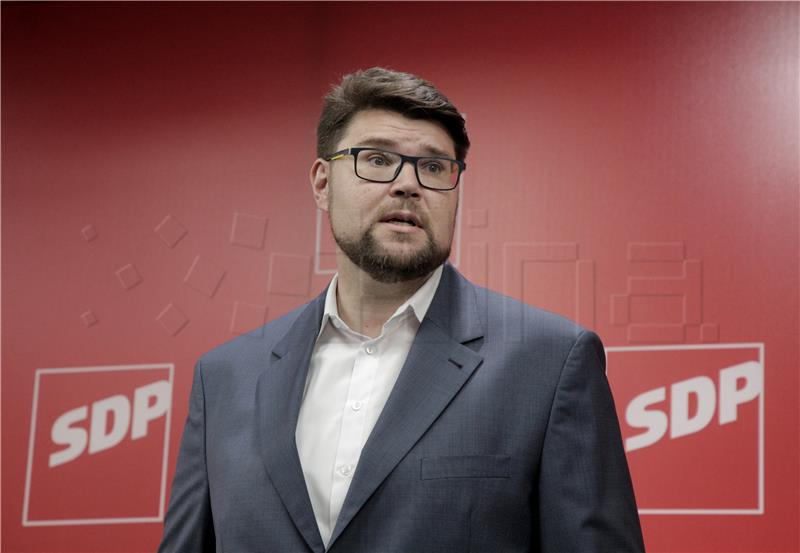 SDP leader: No one can put personal party interests first