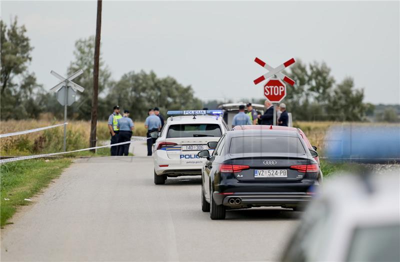 Koprivnica: Vlak naletio na automobil, poginula žena i četverogodišnje dijete