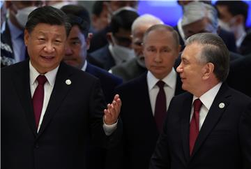 Xi: Moraju se spriječiti "obojene revolucije"