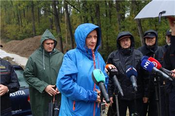 Vrh vodenog vala u Petrinji očekuje se tijekom popodneva i noći 