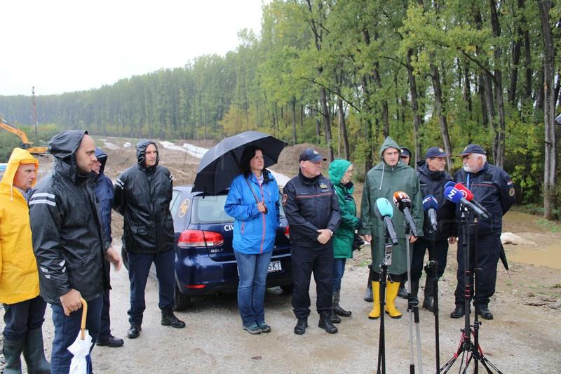 Izjave za medije povodom vrha vodenog vala na području Petrinje