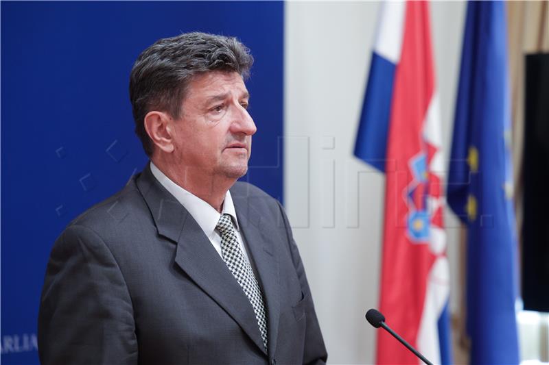 Sačić: Hrvatska treba vratiti obvezni vojni rok